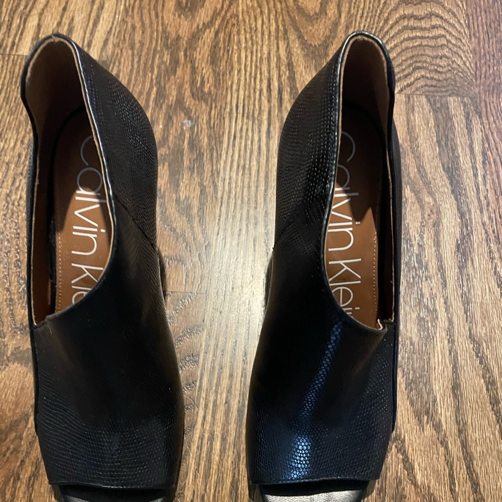 Calvin Klein Black Textured Heels